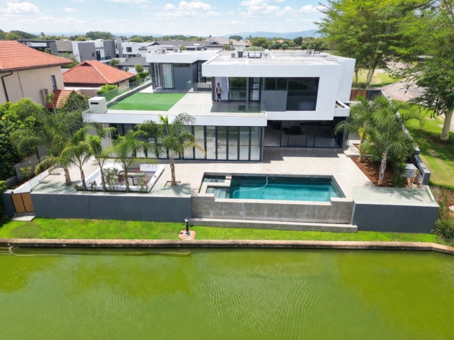6 Bedroom Property for Sale in The Islands Estates North West